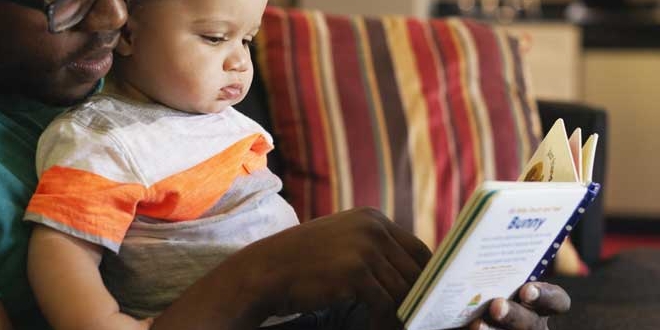 How to Make Reading with Your Baby Fun and Rewarding